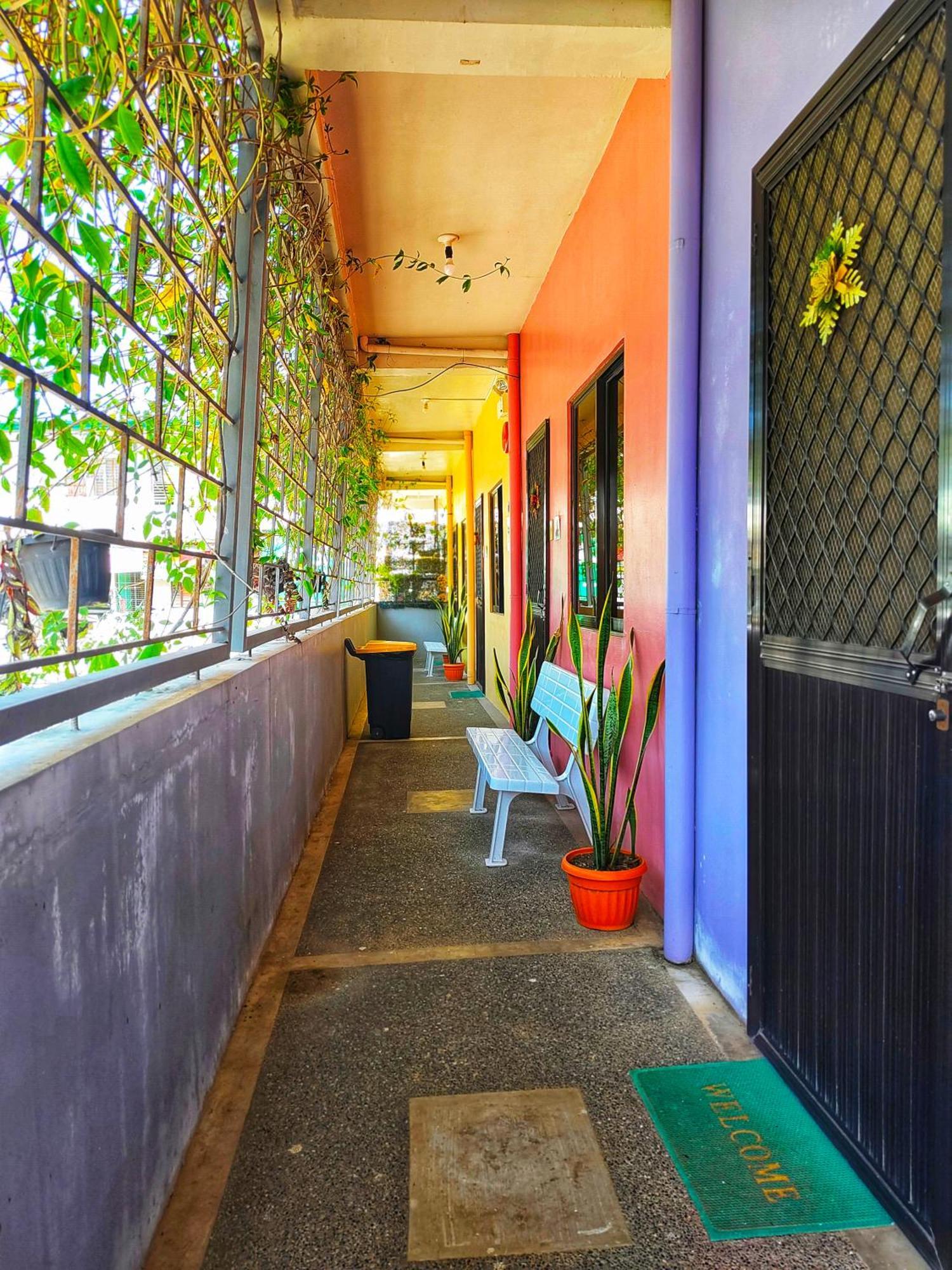 Monte Rio Gardens Bed & Breakfast อลามินอส ภายนอก รูปภาพ